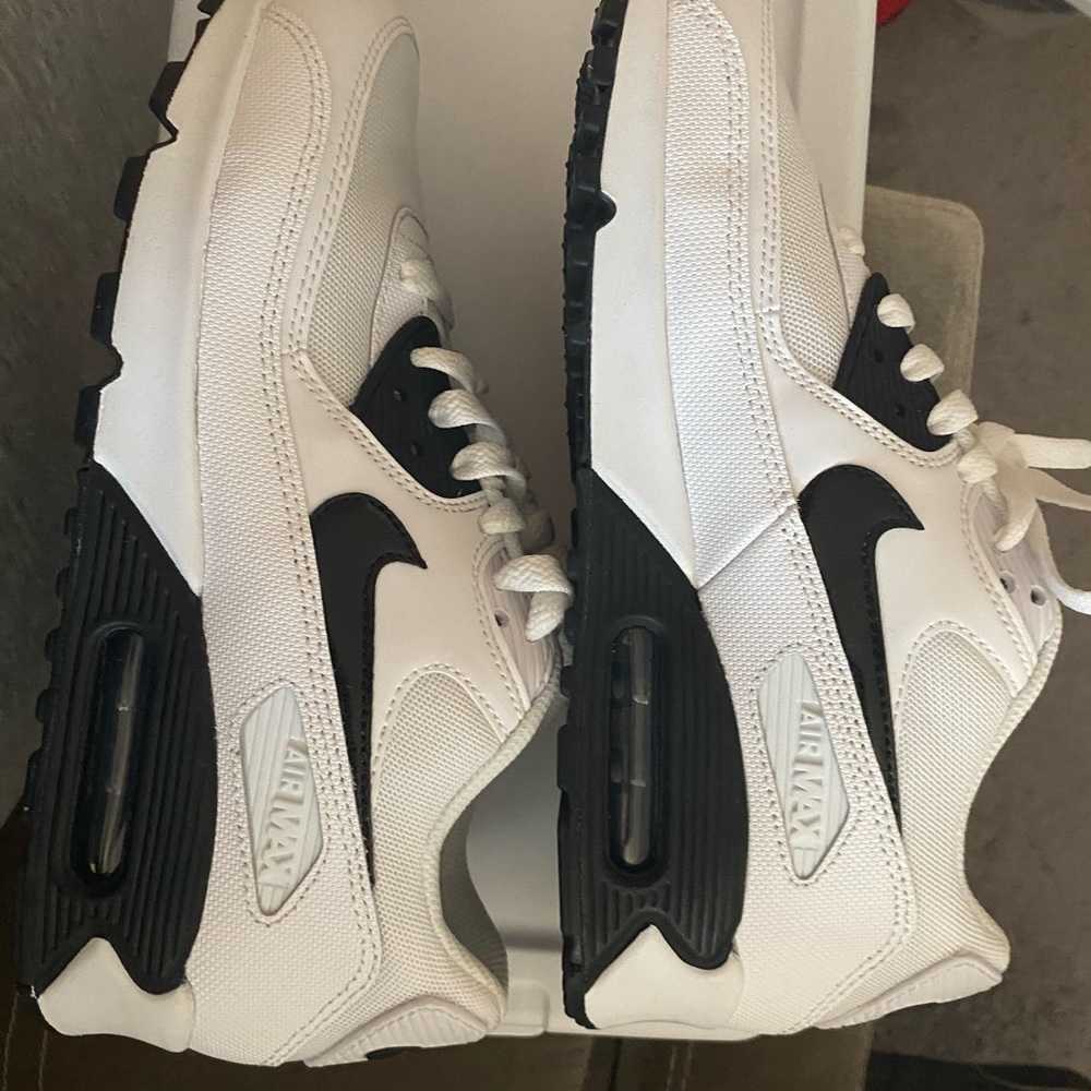 New Women’s Nike!